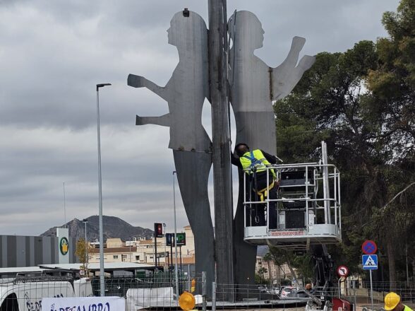 ROTONDA REALIZADA EN HIERRO